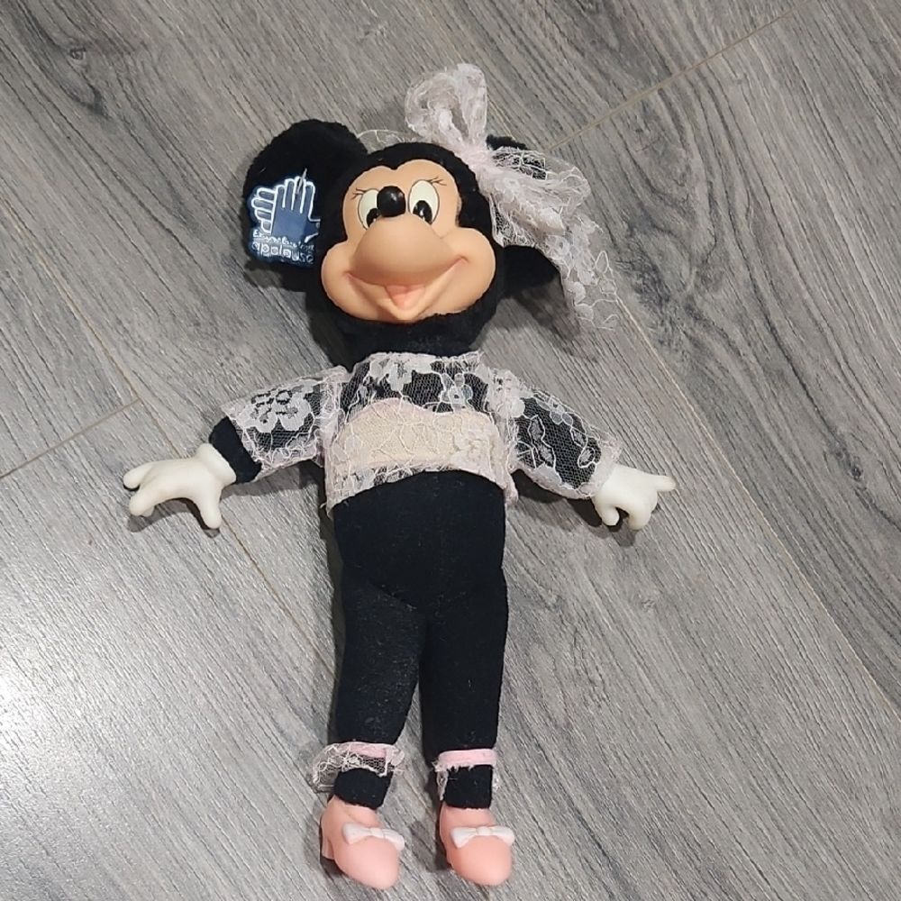 Vintage 1980's Minnie Mouse SM Stuffy Doll